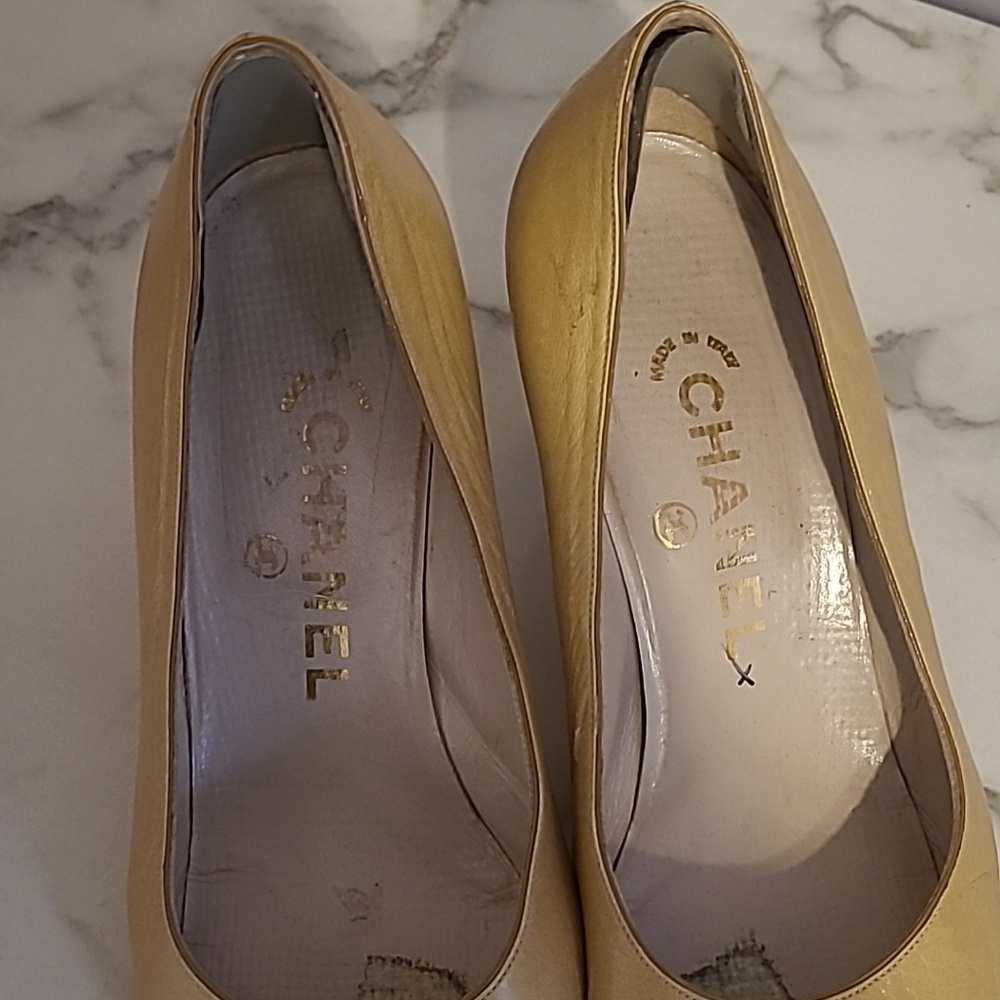 Chanel Vintage 1980's Golden Yellow Leather Pointed Toe Pumps Heels Wmn 6 - Picture 16 of 16